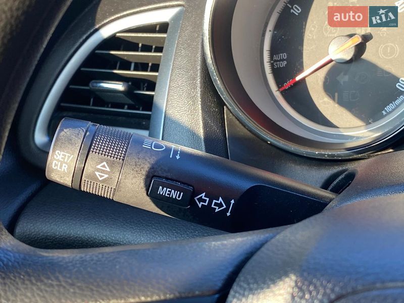 Универсал Opel Astra 2013 в Тернополе