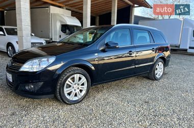 Універсал Opel Astra 2009 в Хусті