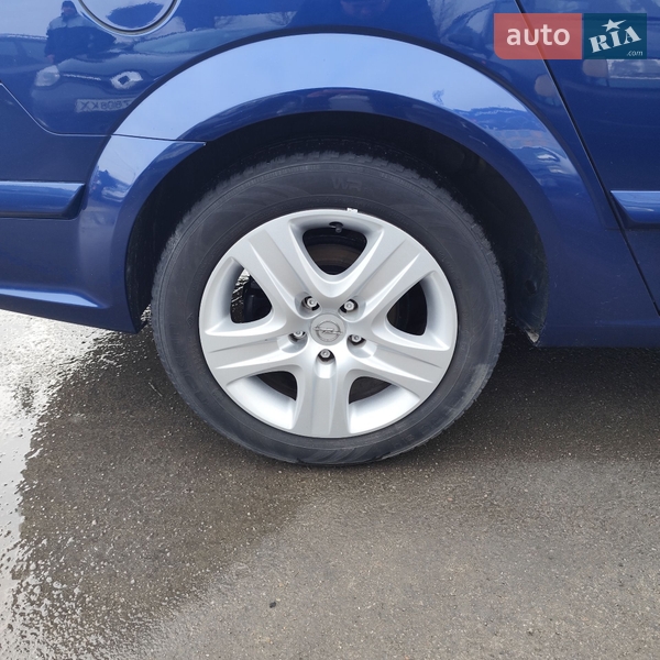 Седан Opel Astra 2009 в Белой Церкви