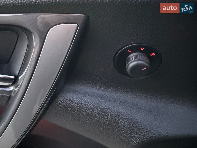 Универсал Opel Astra 2013 в Стрые