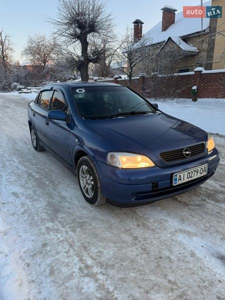 Седан Opel Astra 2003 в Киеве