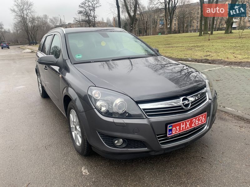 Универсал Opel Astra 2009 в Запорожье