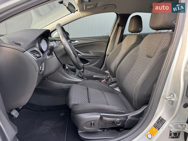 Універсал Opel Astra 2017 в Луцьку