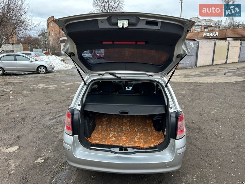 Универсал Opel Astra 2005 в Черкассах