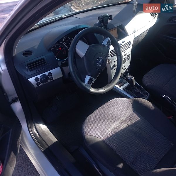 Универсал Opel Astra 2009 в Жмеринке