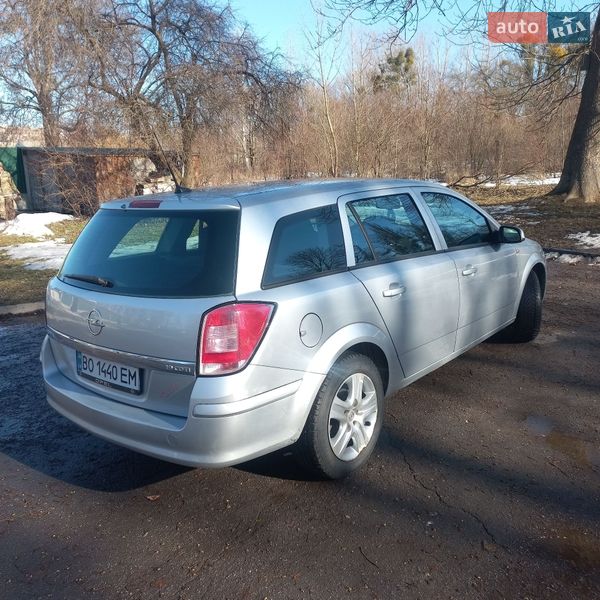 Универсал Opel Astra 2009 в Жмеринке