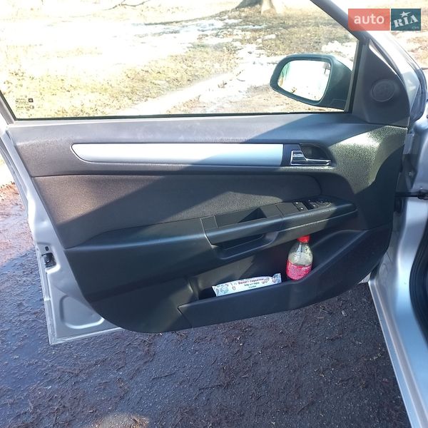 Универсал Opel Astra 2009 в Жмеринке