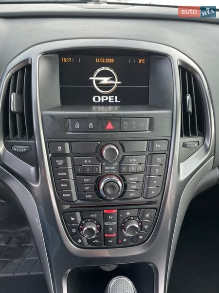 Хэтчбек Opel Astra 2013 в Львове