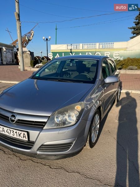 Хэтчбек Opel Astra 2005 в Черкассах