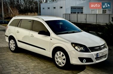 Універсал Opel Astra 2005 в Луцьку