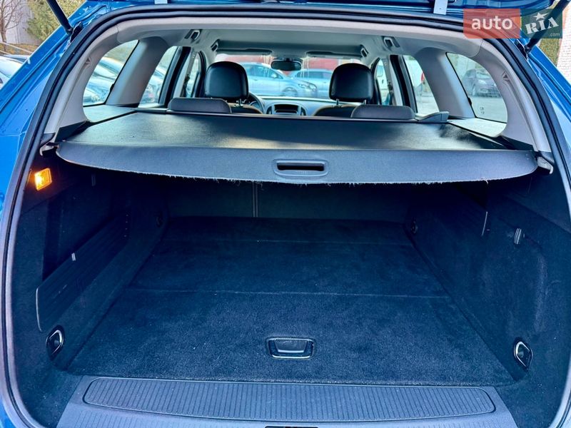 Универсал Opel Astra 2013 в Ровно