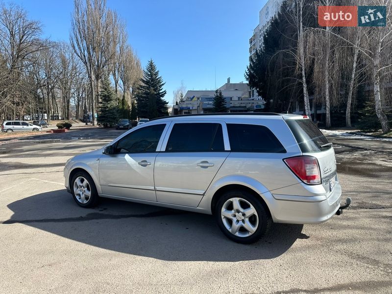 Універсал Opel Astra 2008 в Вінниці