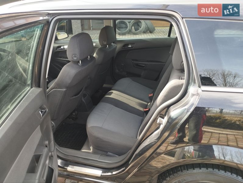 Универсал Opel Astra 2006 в Оржеве