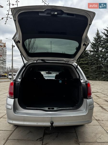 Універсал Opel Astra 2004 в Запоріжжі