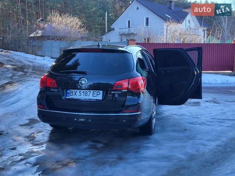 Универсал Opel Astra 2013 в Славуте