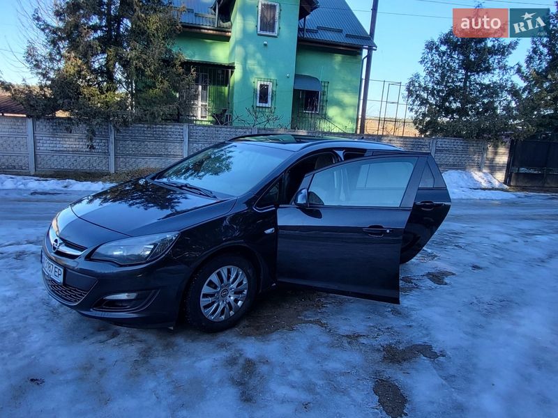 Универсал Opel Astra 2013 в Славуте