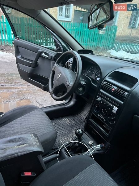 Хэтчбек Opel Astra 2004 в Кременчуге