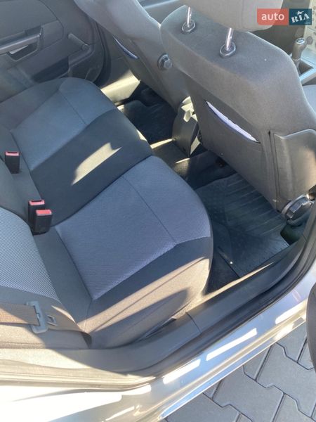 Универсал Opel Astra 2009 в Ямполе