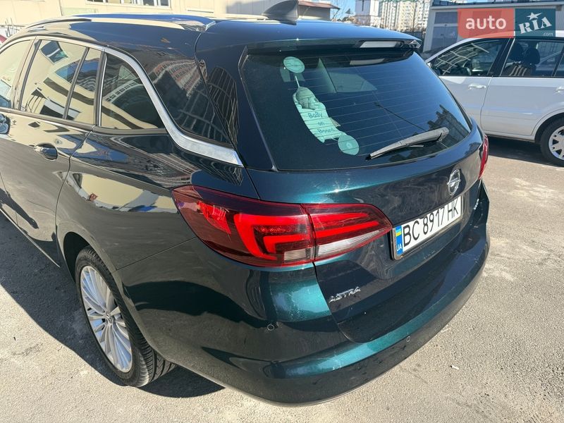 Универсал Opel Astra 2016 в Львове
