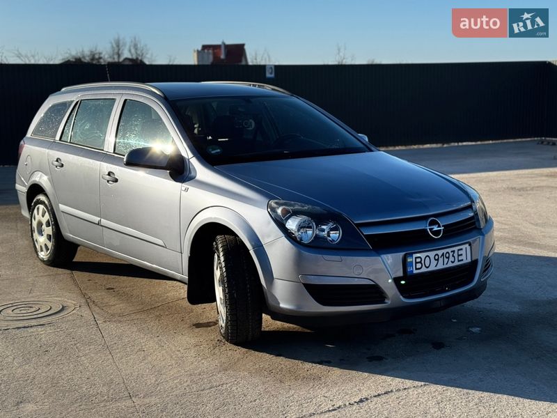 Универсал Opel Astra 2004 в Чорткове