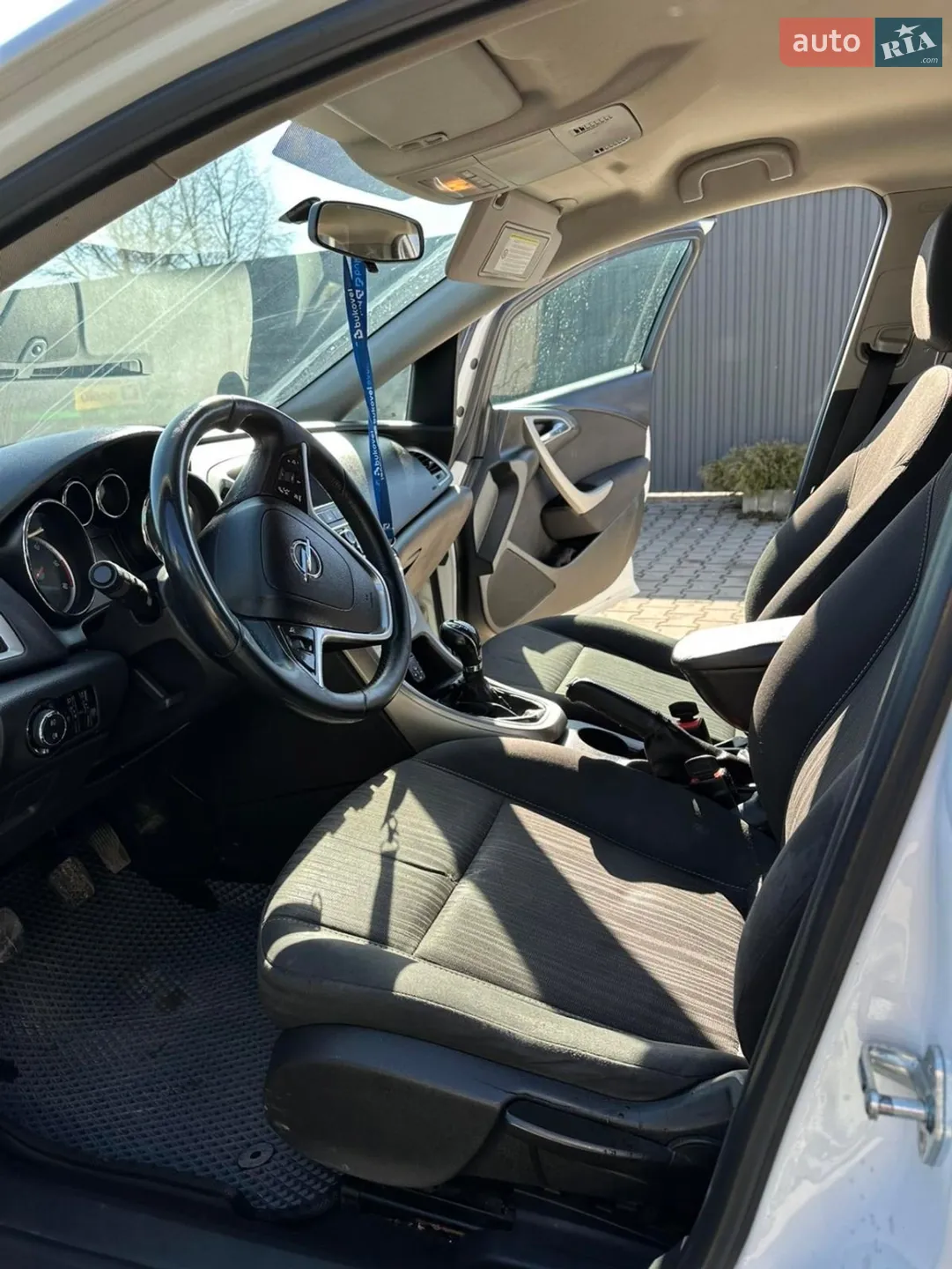 2011 Opel Astra - мініатюра 16