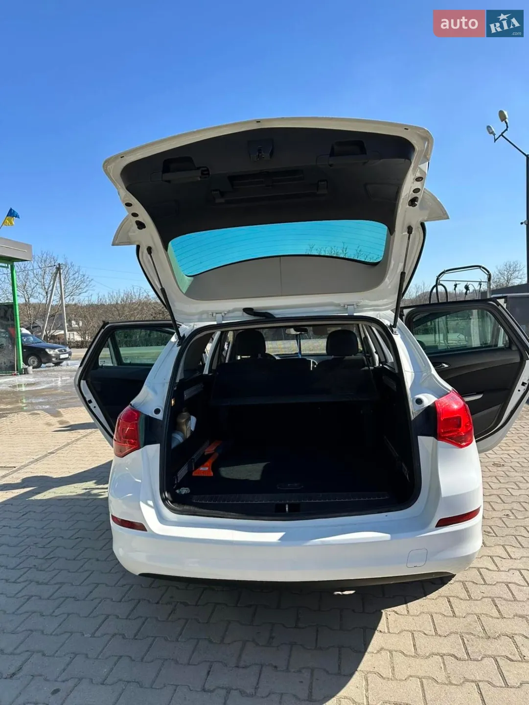 2011 Opel Astra - мініатюра 19