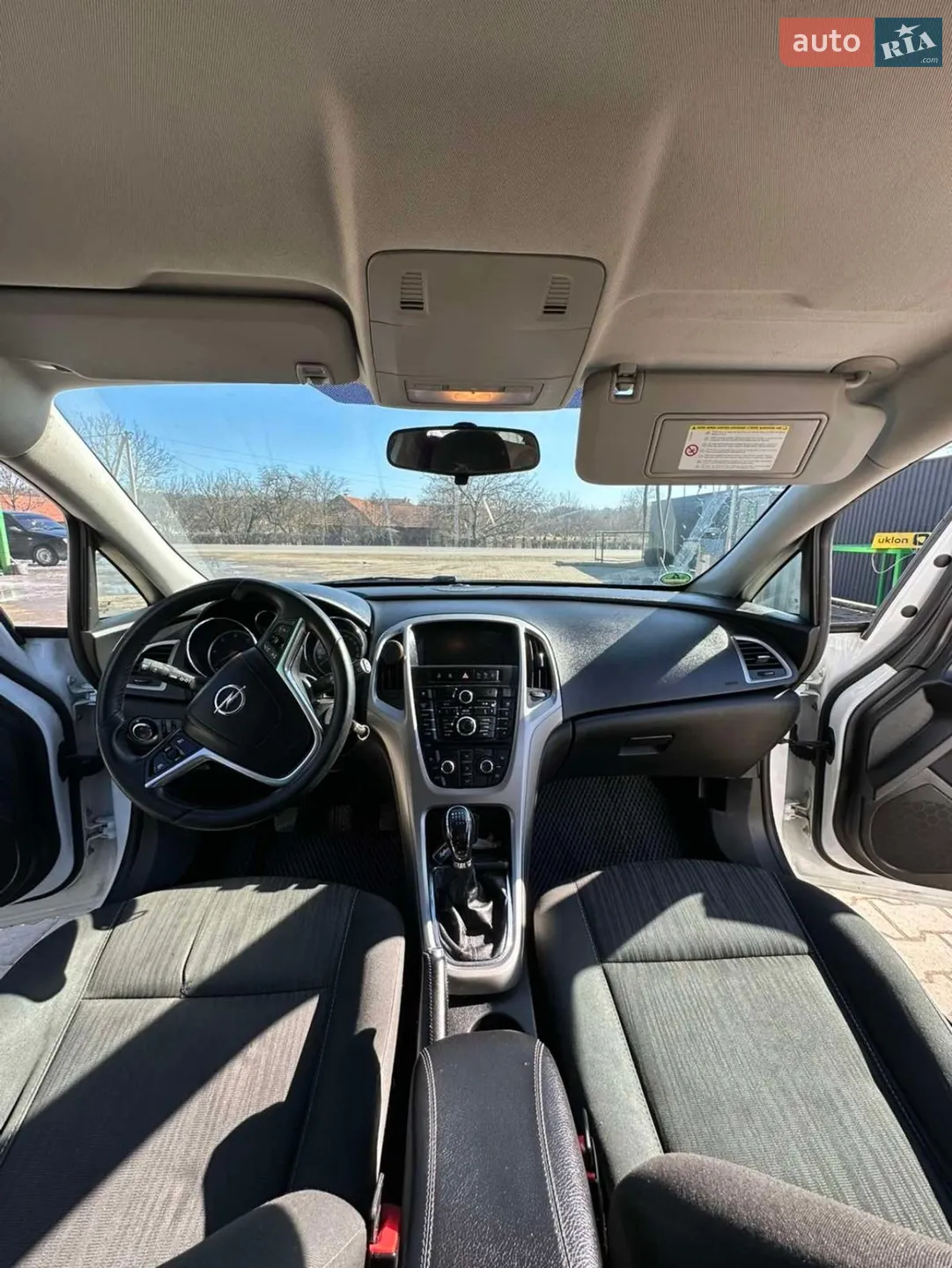 2011 Opel Astra - мініатюра 23
