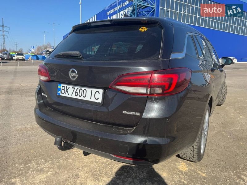 Универсал Opel Astra 2016 в Ровно