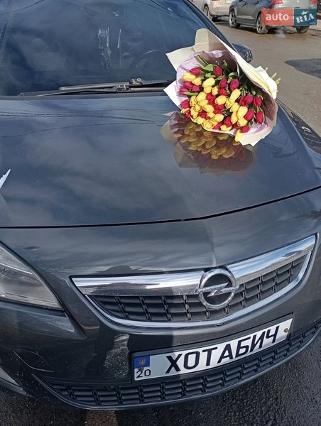 Універсал Opel Astra 2011 в Ланівці
