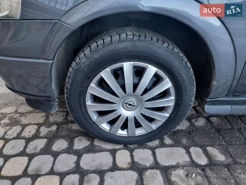 Седан Opel Astra 2008 в Виннице
