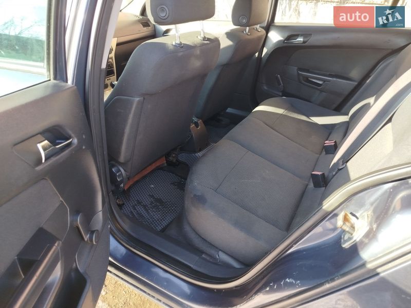 Хэтчбек Opel Astra 2007 в Каменец-Подольском