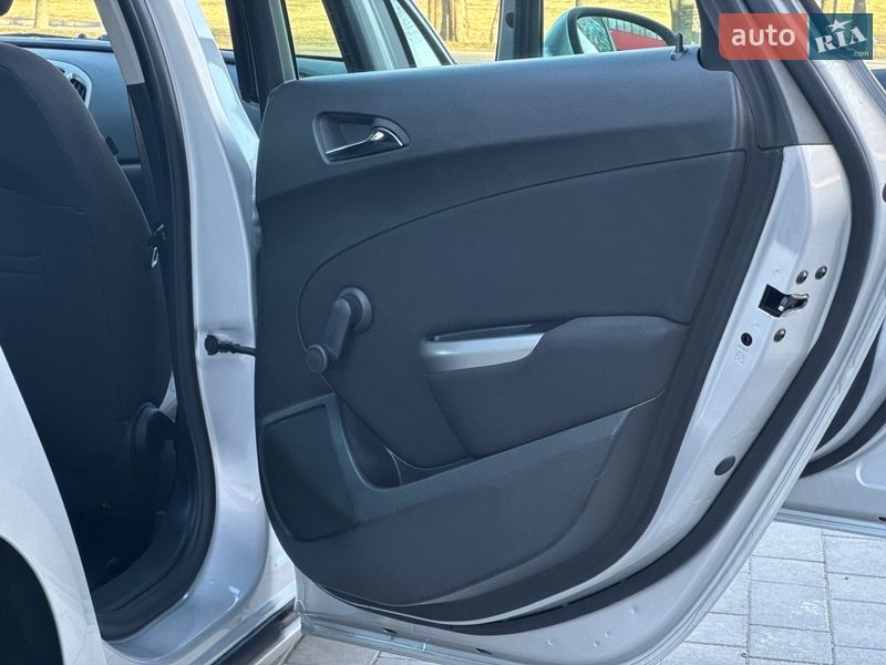 Хэтчбек Opel Astra 2011 в Стрые