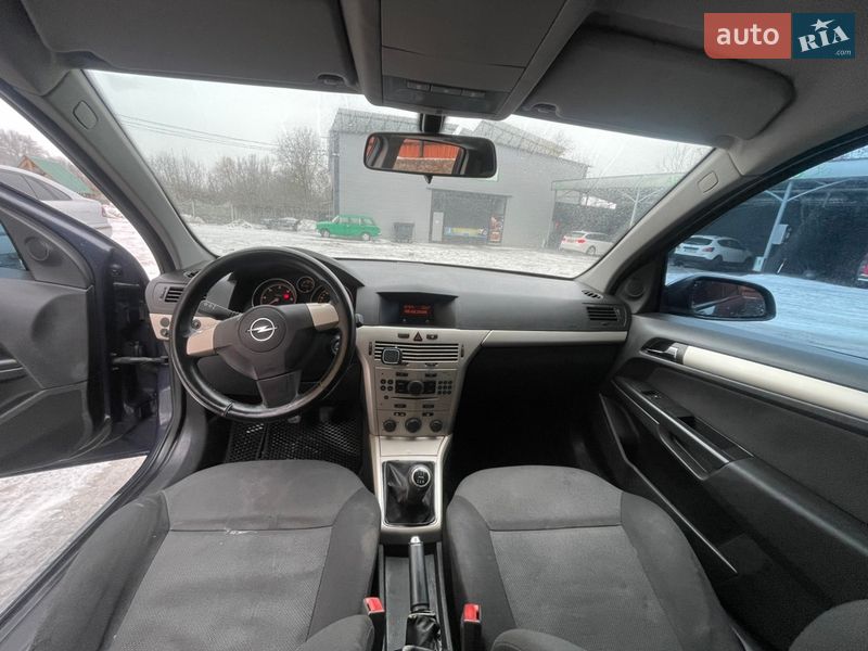 Универсал Opel Astra 2007 в Хотине