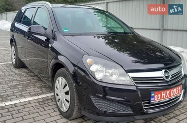 Универсал Opel Astra 2010 в Луцке