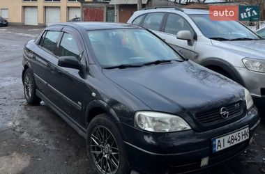 Седан Opel Astra 2006 в Киеве