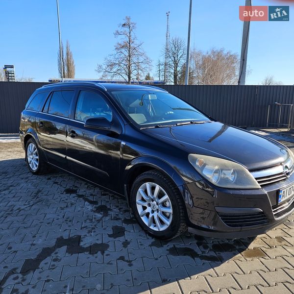 Универсал Opel Astra 2005 в Киеве