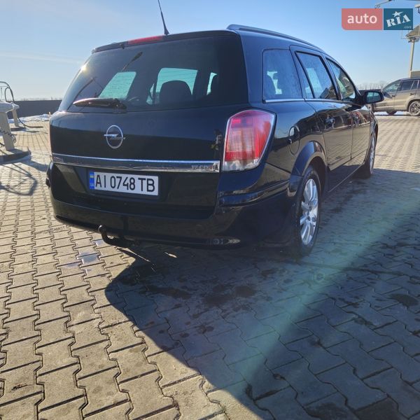 Универсал Opel Astra 2005 в Киеве