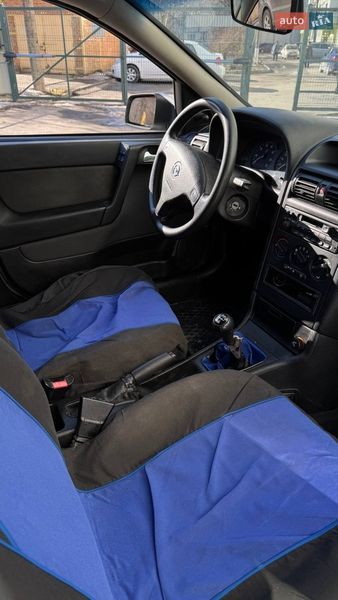 Седан Opel Astra 2002 в Белой Церкви