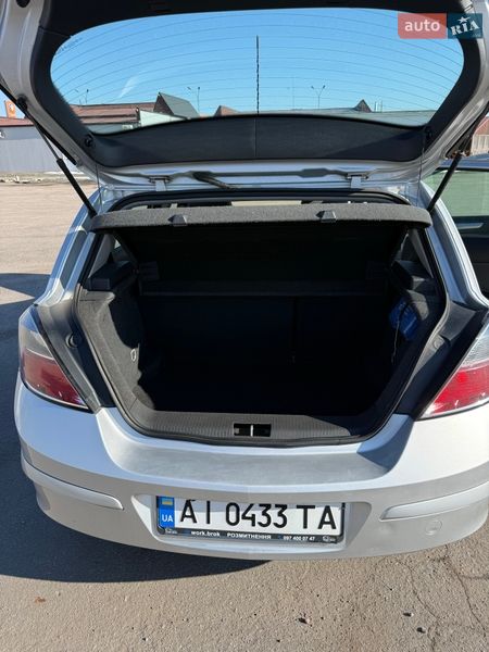 Хэтчбек Opel Astra 2009 в Переяславе