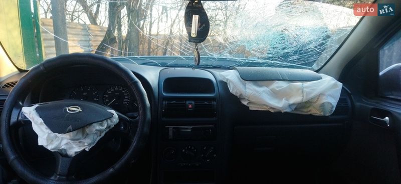 Седан Opel Astra 2002 в Лубнах
