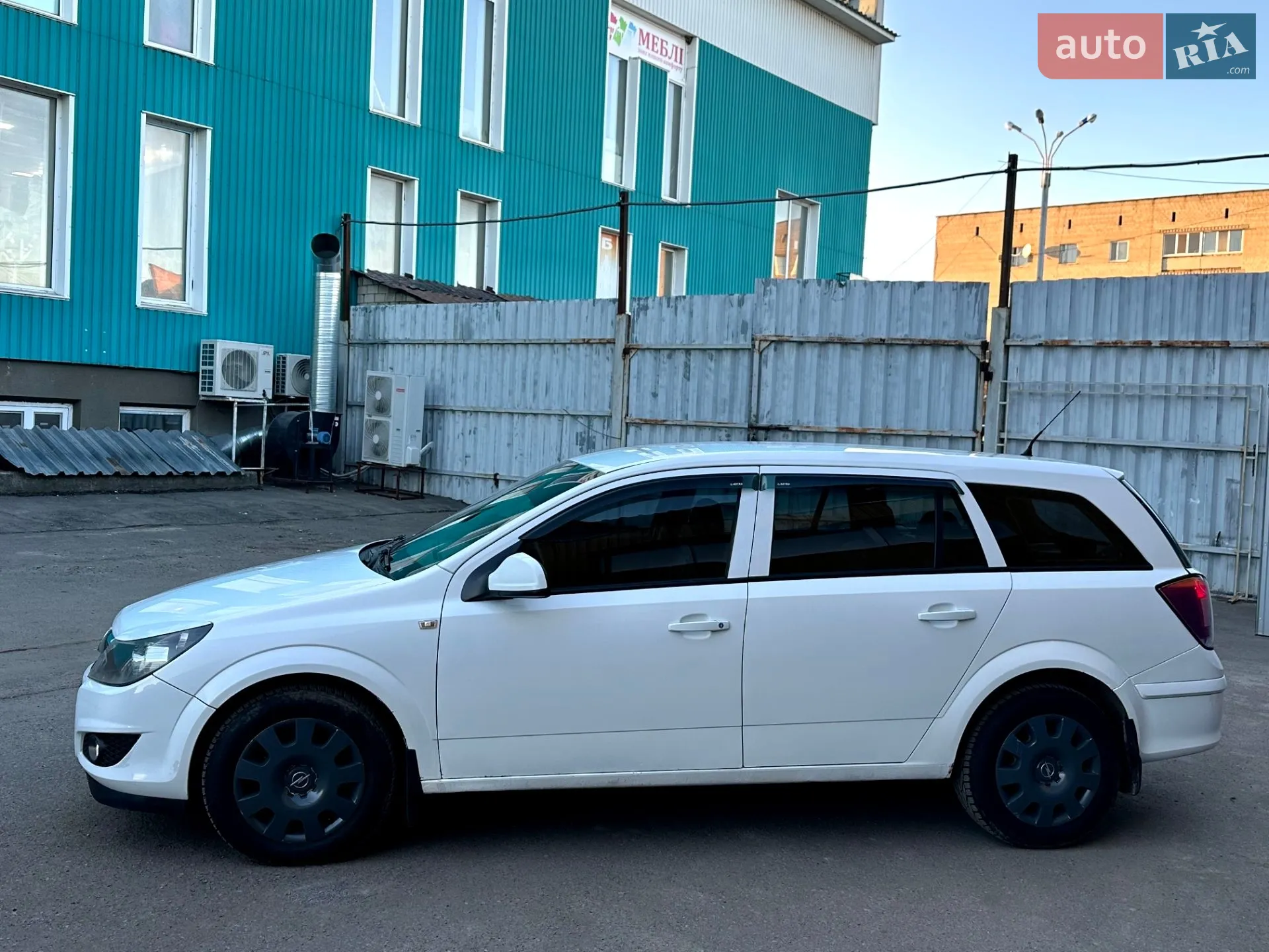 2011 Opel Astra - мініатюра 22