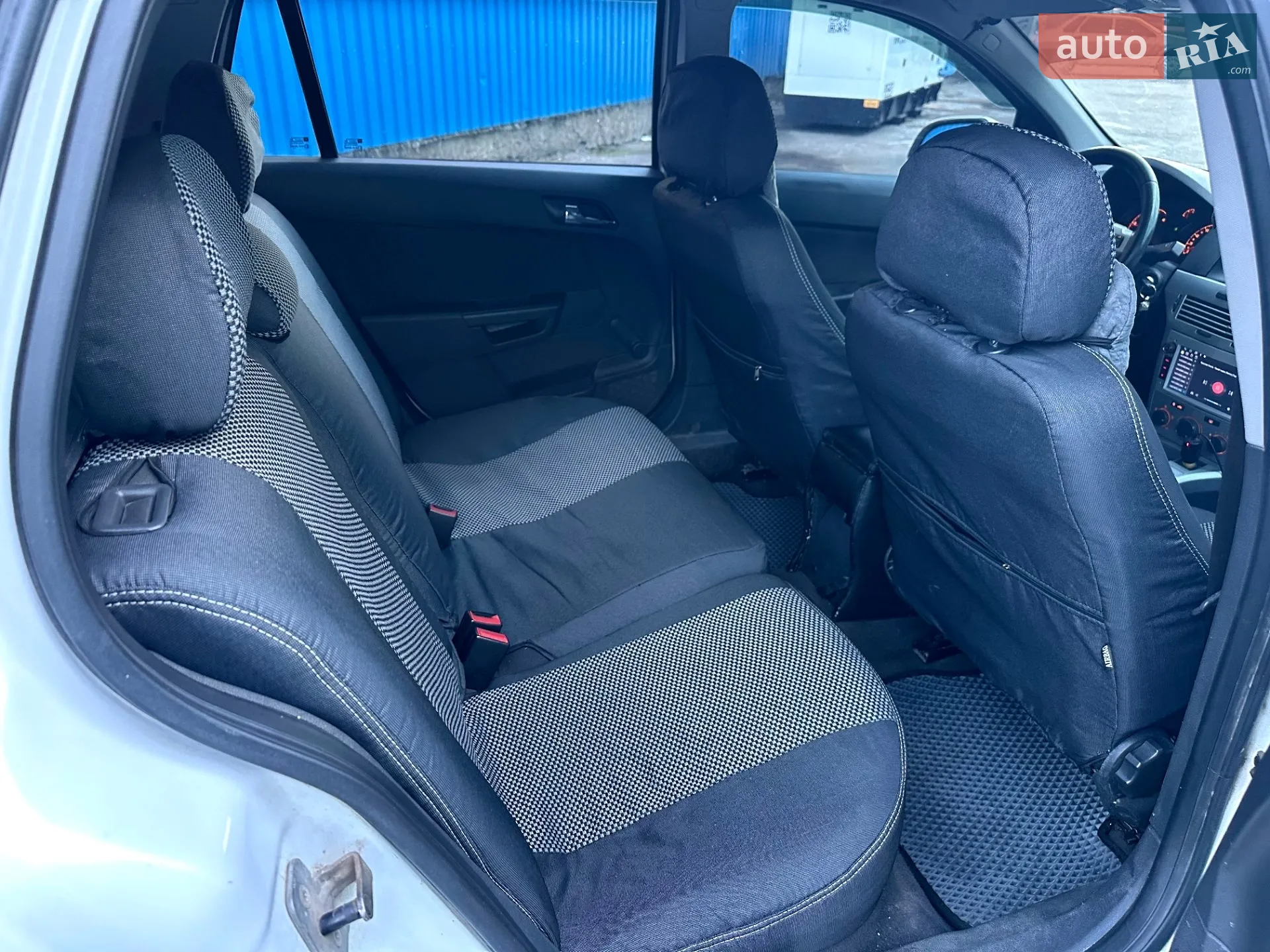 2011 Opel Astra - мініатюра 30