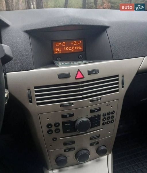 Універсал Opel Astra 2007 в Охтирці