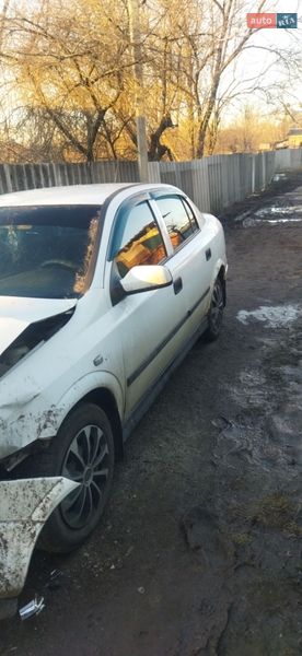Седан Opel Astra 2002 в Лубнах