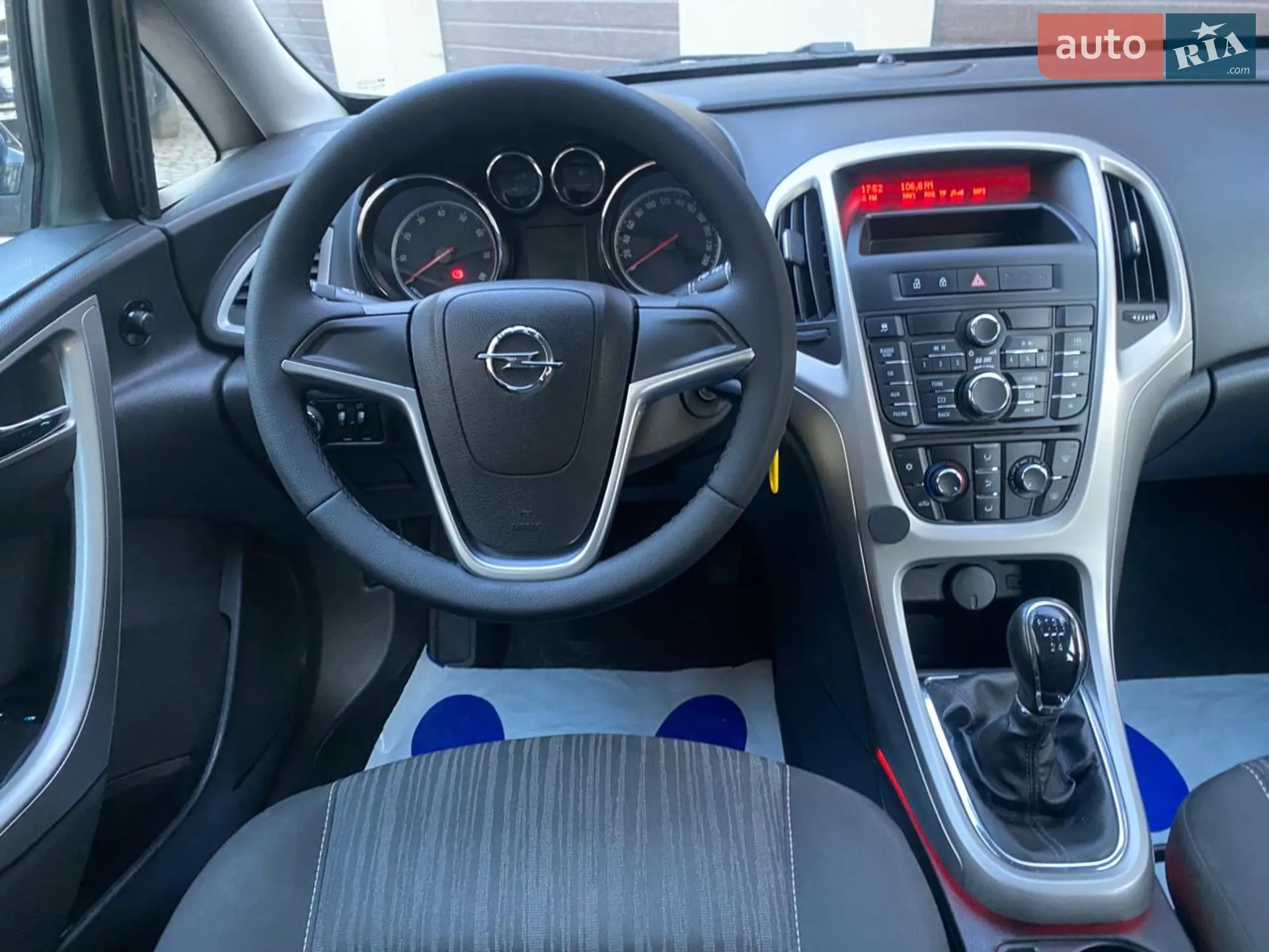 2010 Opel Astra - мініатюра 20