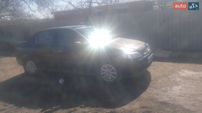 Седан Opel Astra 2008 в Казанке