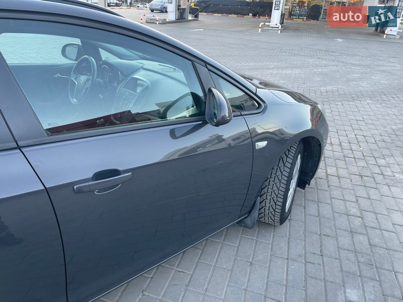 Універсал Opel Astra 2015 в Харкові