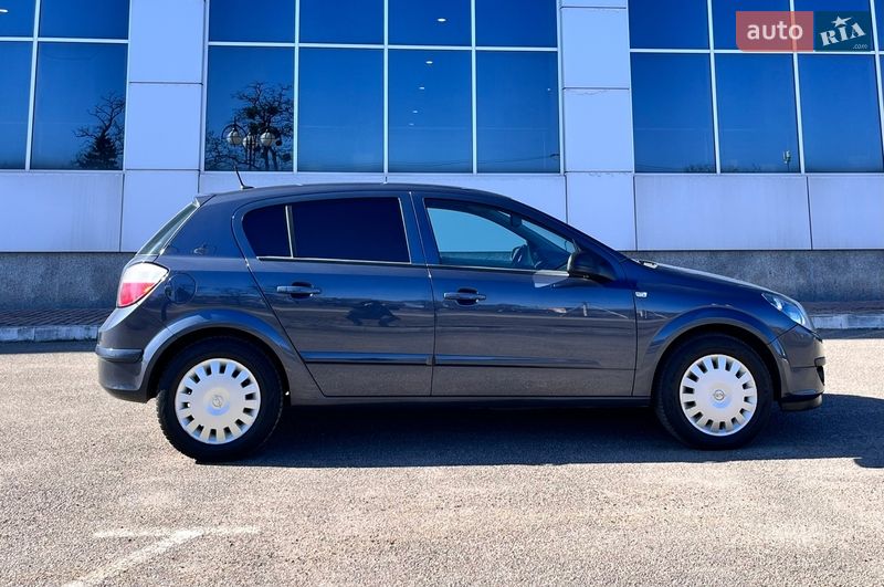 Хэтчбек Opel Astra 2007 в Белой Церкви