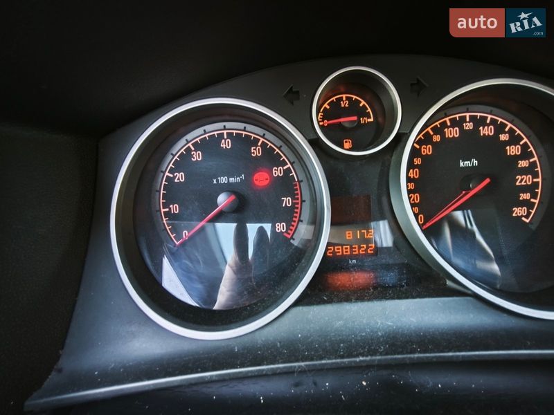 Хэтчбек Opel Astra 2006 в Трускавце