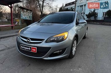 Універсал Opel Astra 2014 в Києві